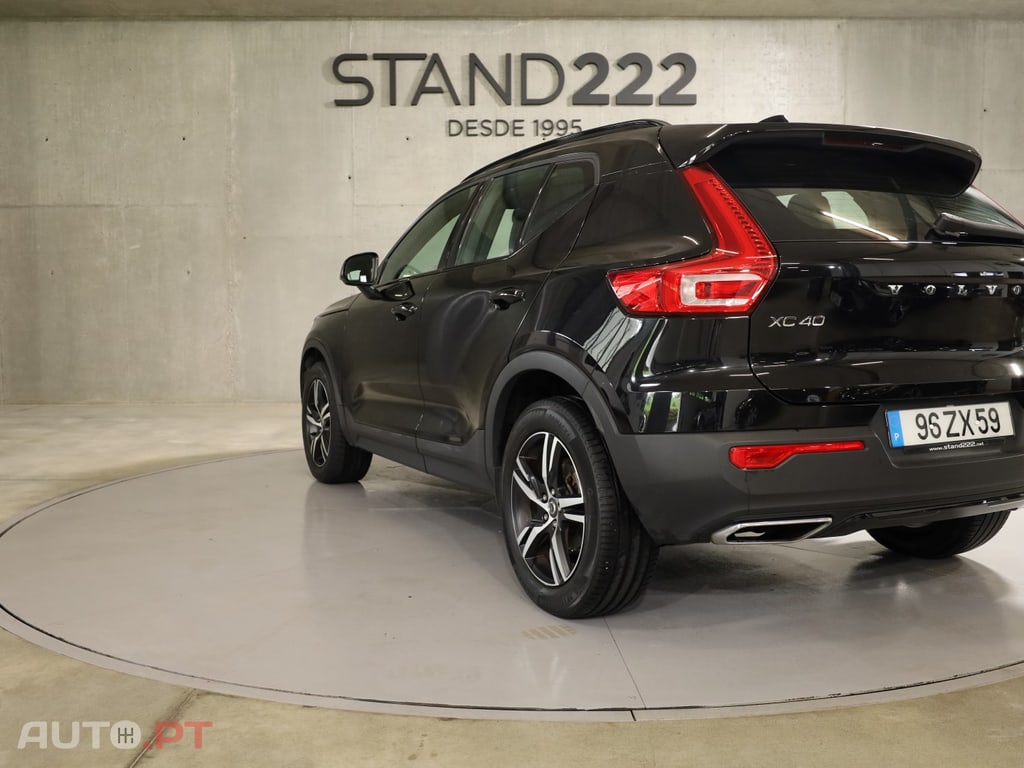 Volvo XC40 2.0 D3 R-Design