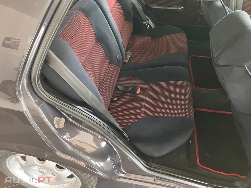 Peugeot 309 1.9 GTi