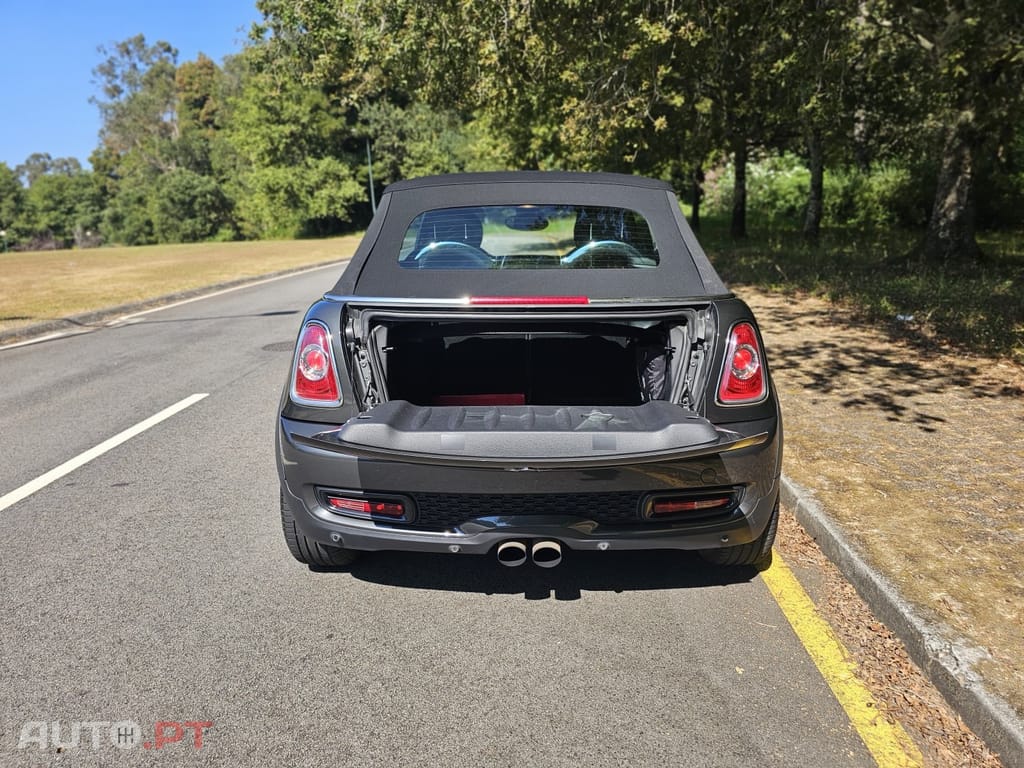 MINI Cabrio John Cooper Works