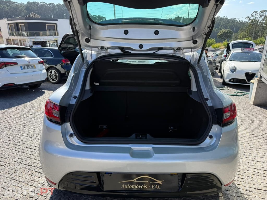 Renault Clio 0.9 TCe Limited Bi-Fuel