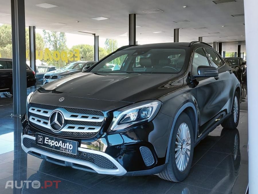 Mercedes-Benz GLA 180 Urban