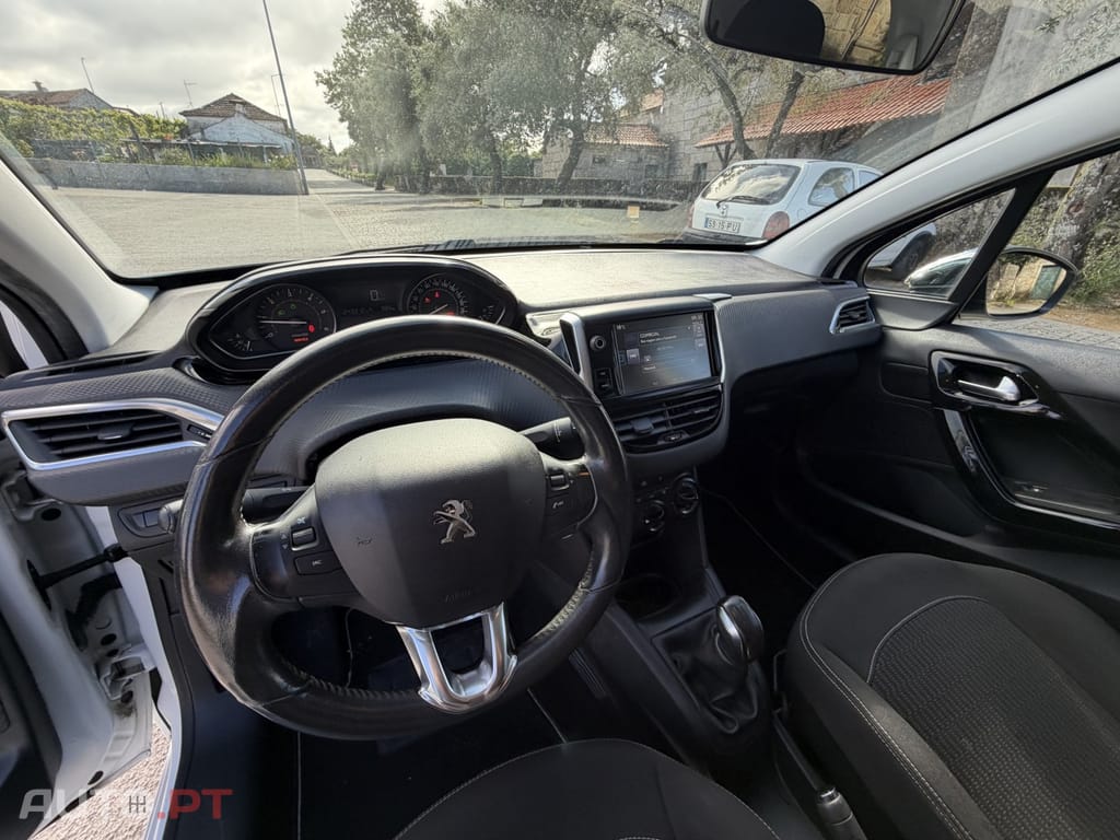 Peugeot 208 1.6 e-HDi Active
