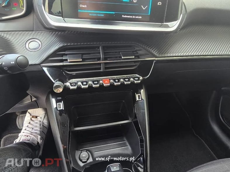 Peugeot E-208 Active