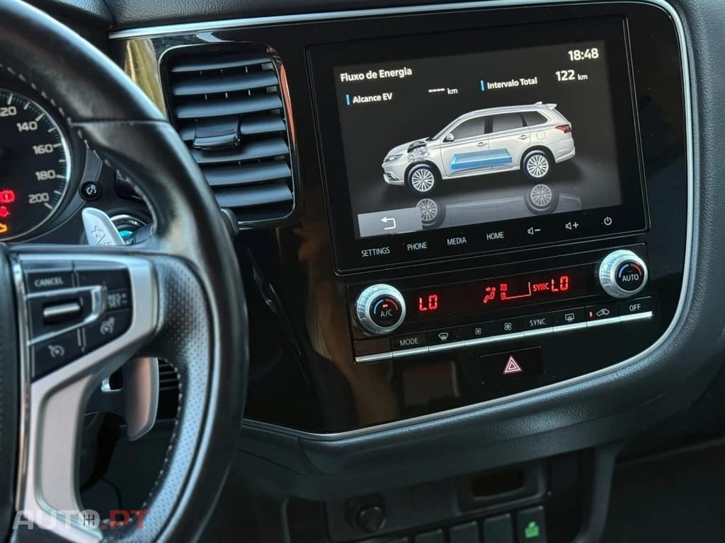 Mitsubishi Outlander 2.4L PHEV 4WD INTENSE