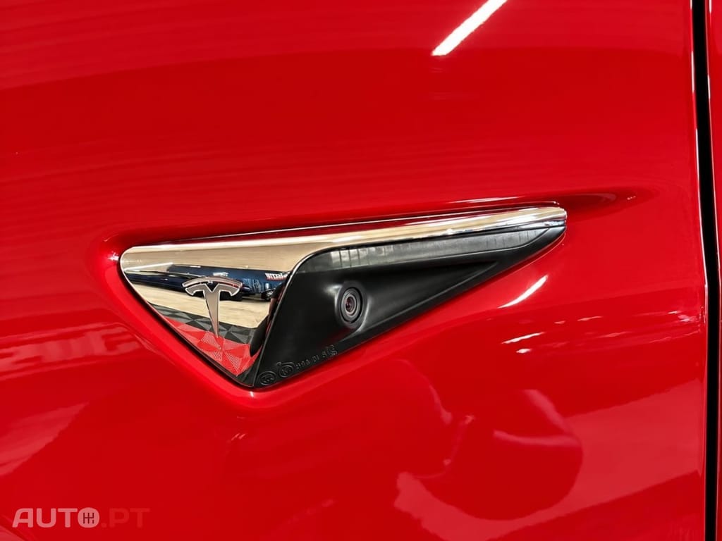 Tesla Model 3 Long Range AWD Dual Motor