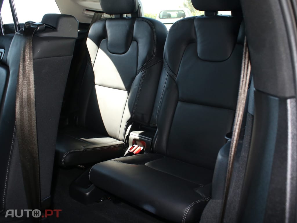 Volvo XC90 2.0 T8 PHEV Core AWD