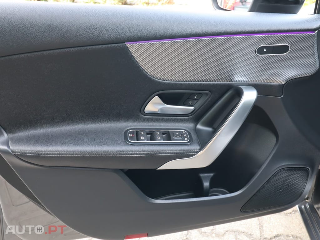 Mercedes-Benz A 180 d 7G-DCT Progressive — fotografia 16