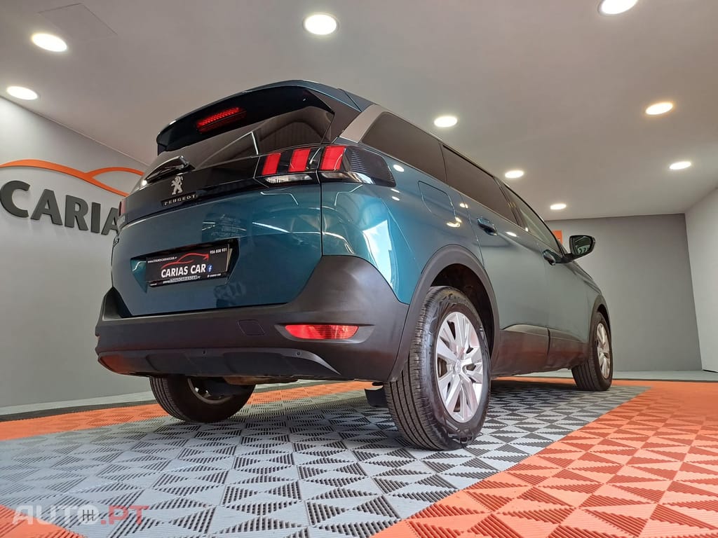 Peugeot 5008 1.2 PureTech Allure EAT8