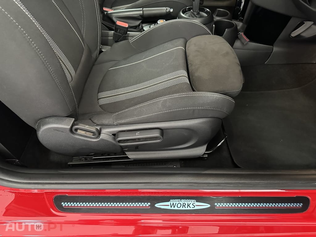 MINI Cooper Cooper D Auto