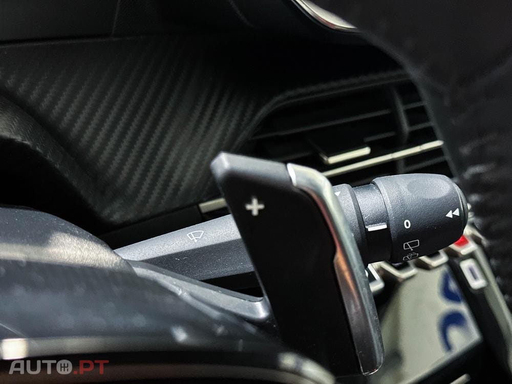 Peugeot 208 1.2 Hybrid Allure e-DCS6
