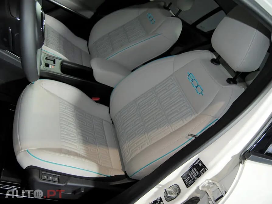 Fiat 600 1.2 Hybrid La Prima