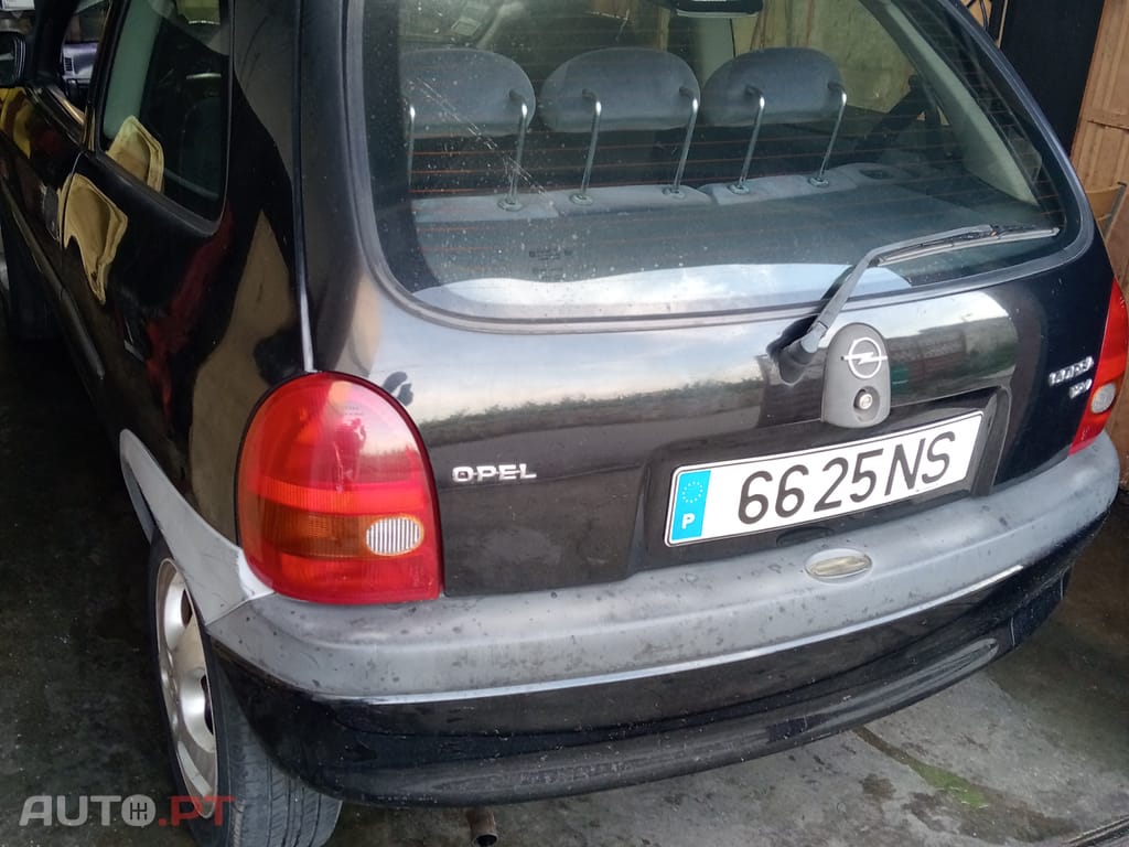 Opel Corsa 100