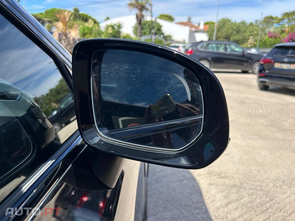 Volvo XC60 2.0 T6 PHEV Black Edition AWD