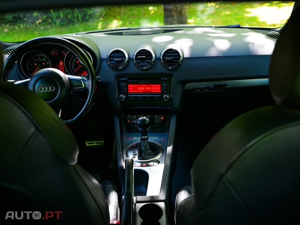 Audi TT 2.0 TFSi S-line S tronic