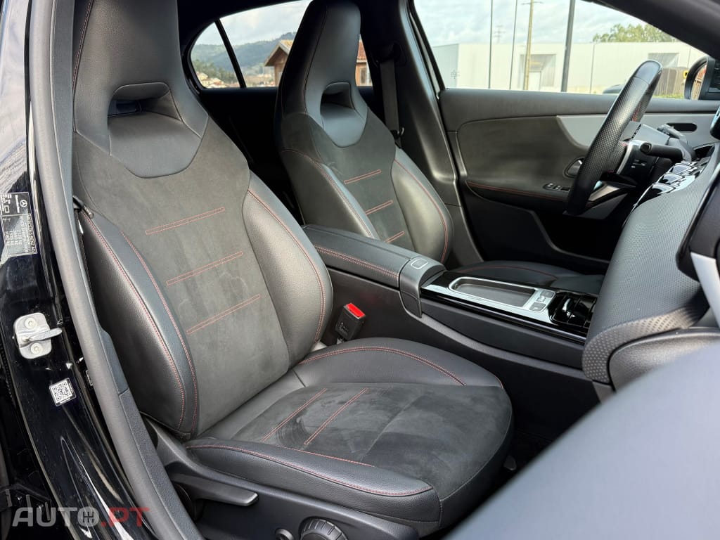 Mercedes-Benz A 250 e AMG Line