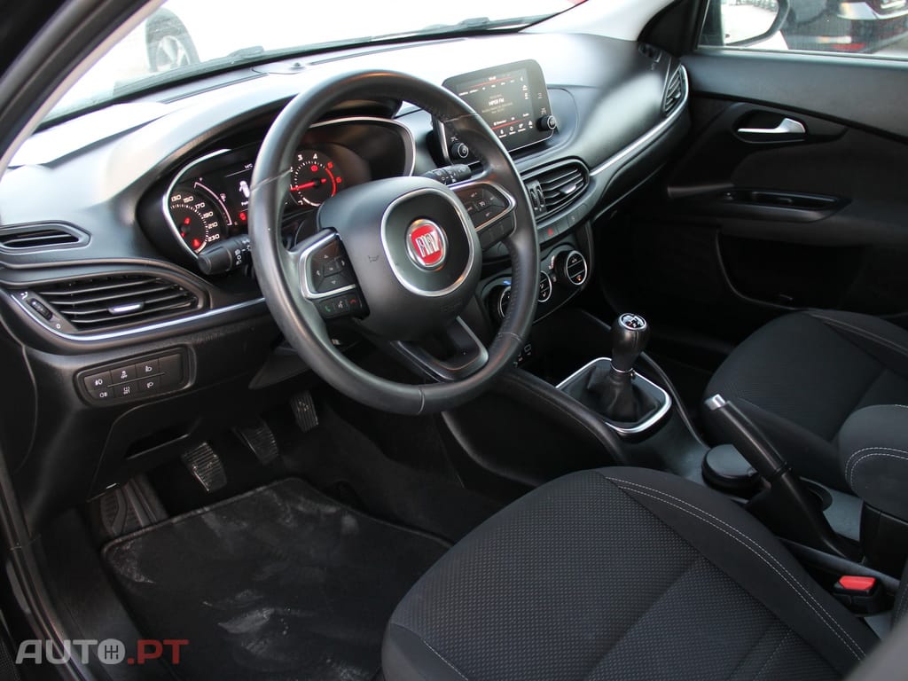 Fiat Tipo 1.3 M-Jet Easy