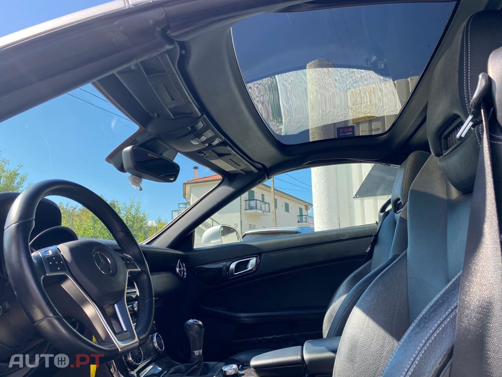 Mercedes-Benz SLK 200 BlueEFFICIENCY Roadster pur