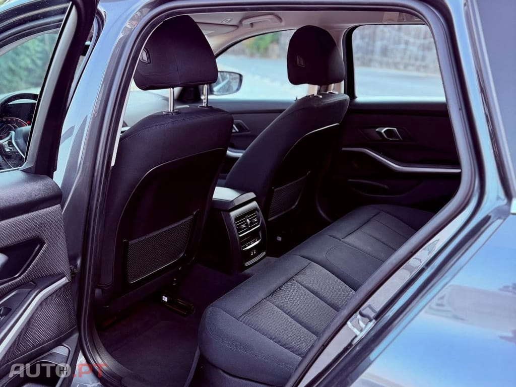 BMW 318 d Touring Auto