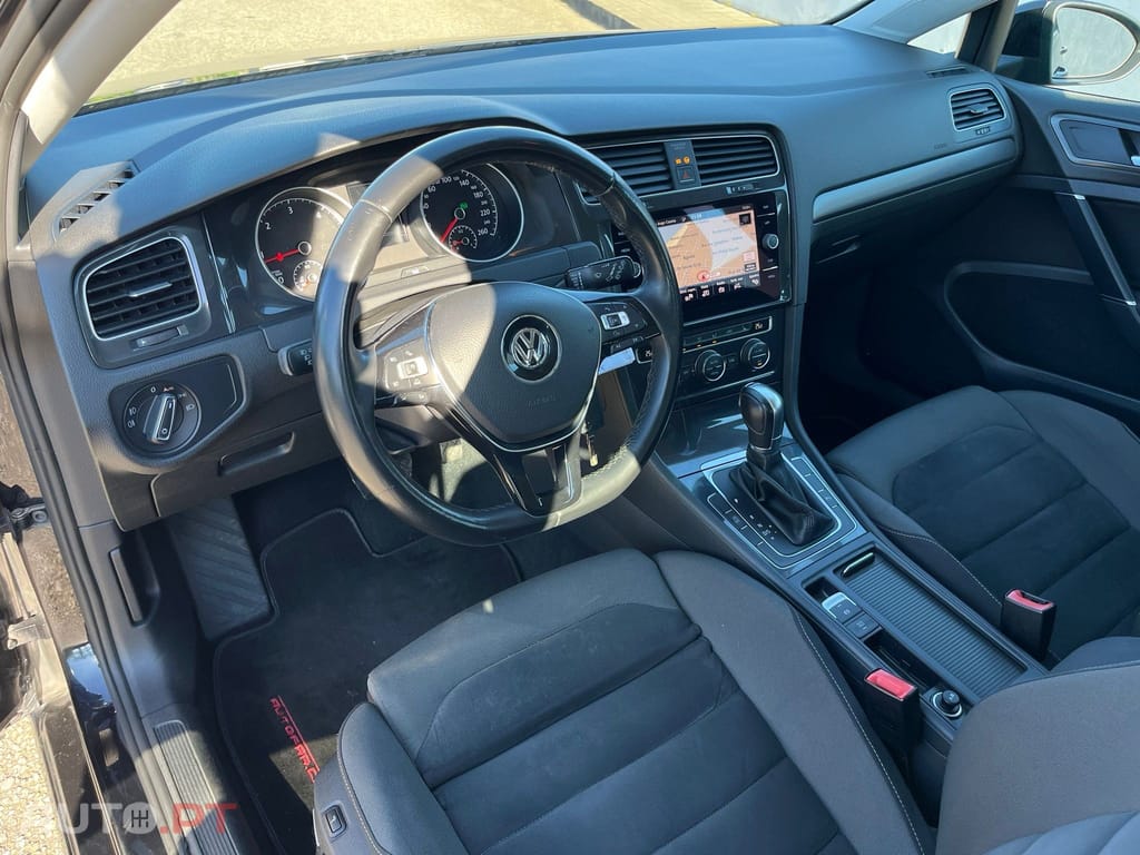 Volkswagen Golf 1.6 TDI R-Line DSG