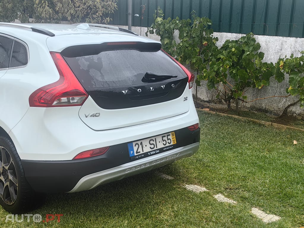 Volvo V40 Cross Country Vor