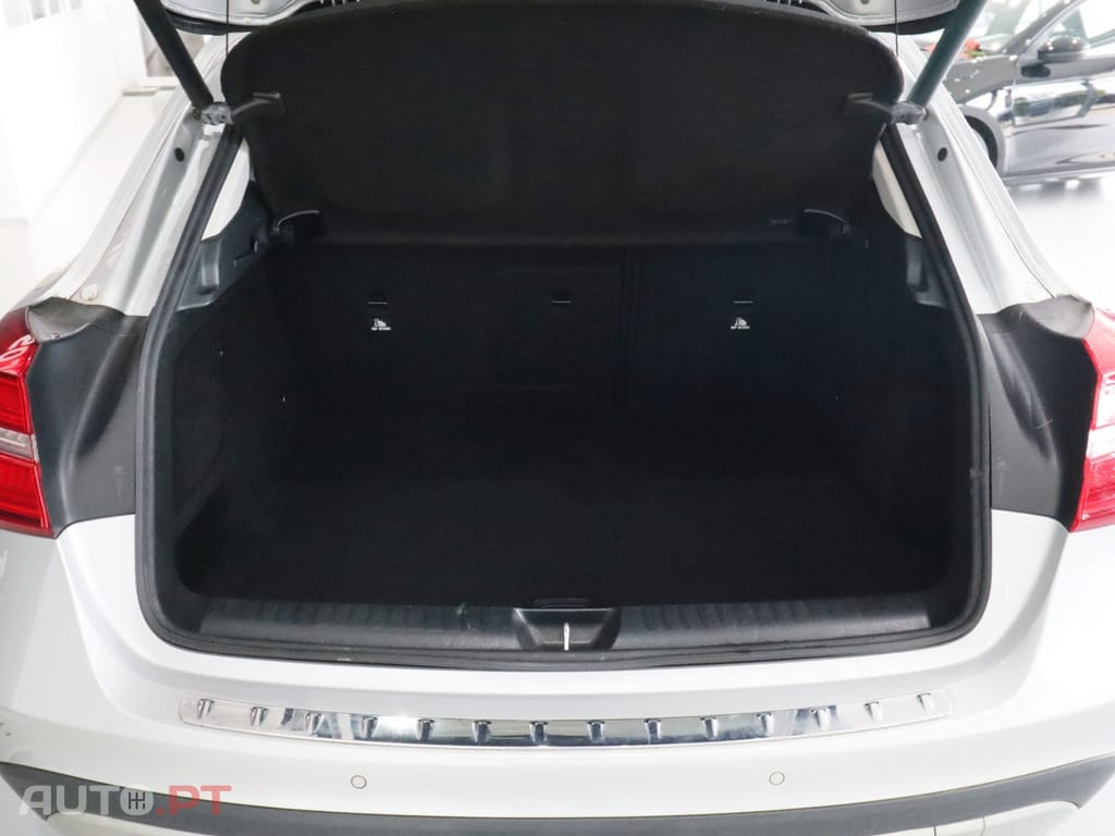 Mercedes-Benz GLA 180 (CDI) d Urban