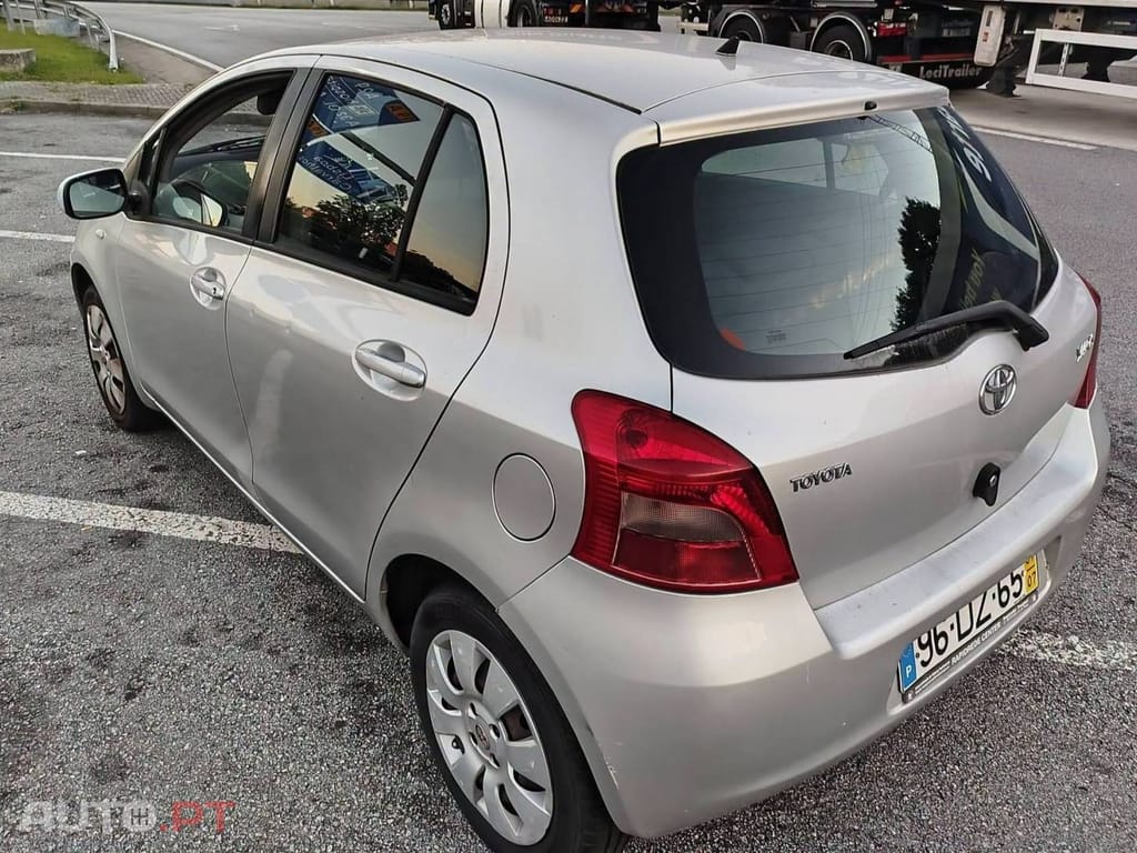 Toyota Yaris 1.0 VVT-i AC