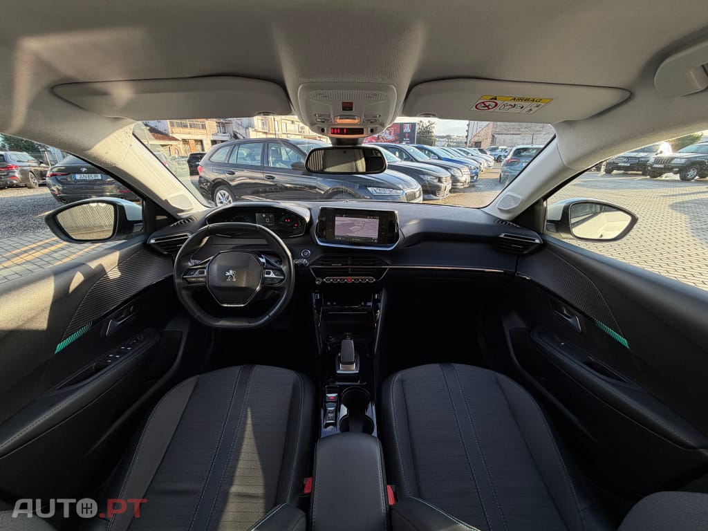 Peugeot E-208 50 kWh Allure