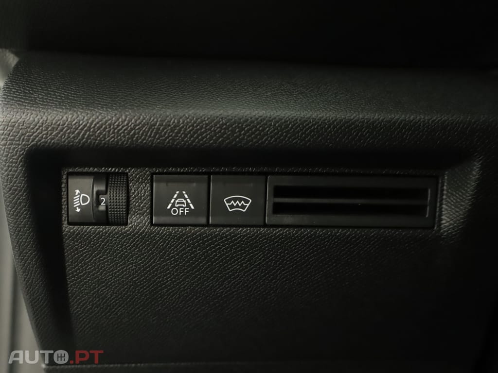 Citroen C4 C4 1.2 PureTech Plus EAT8