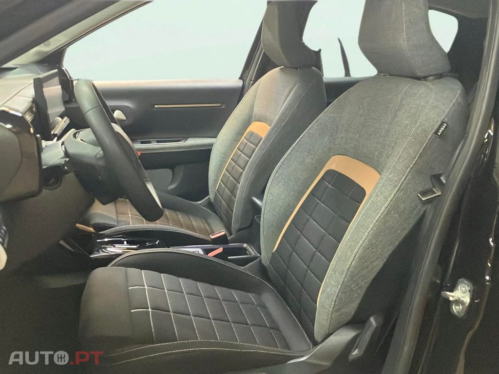 Citroen C3 Aircross 1.2 Hybrid Plus e-DSC6
