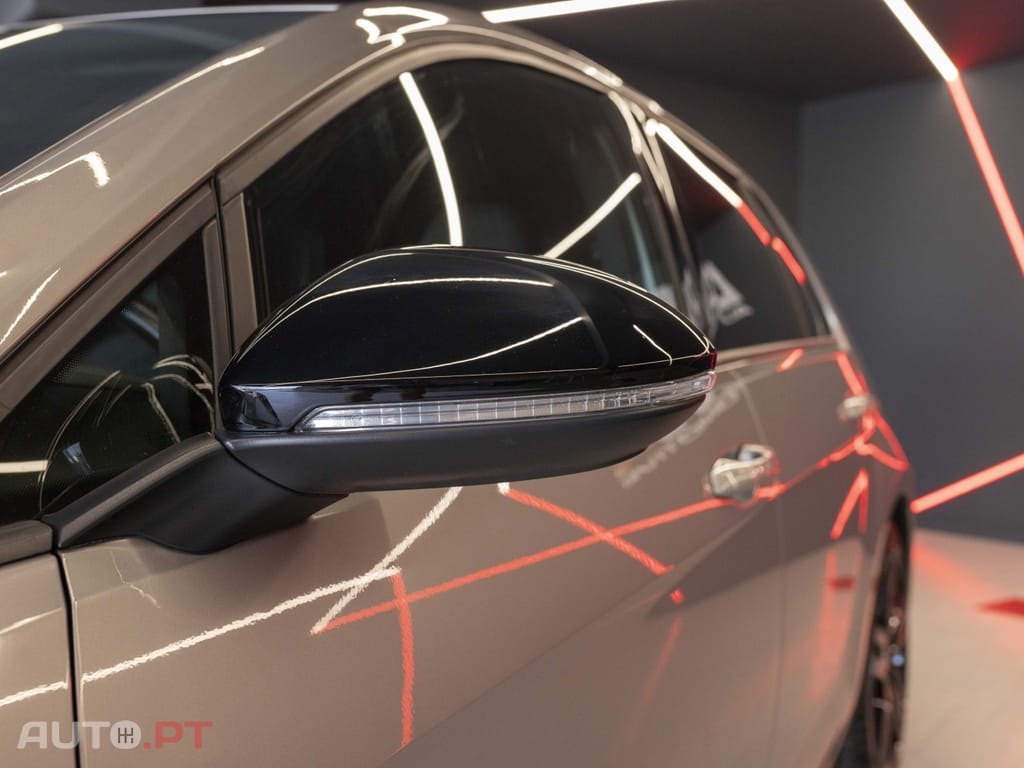 Volkswagen Golf 2.0 TSi GTi DSG Performance
