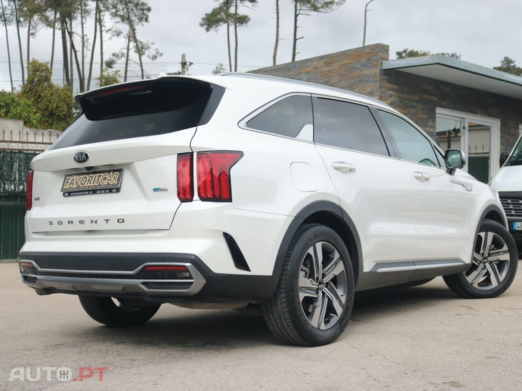 Kia Sorento 1.6 T-GDI PHEV Concept+SRF