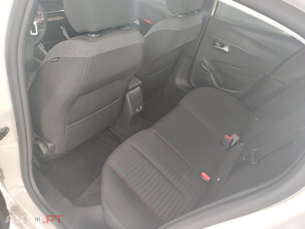 Peugeot E-208 50 kWh Active Pack