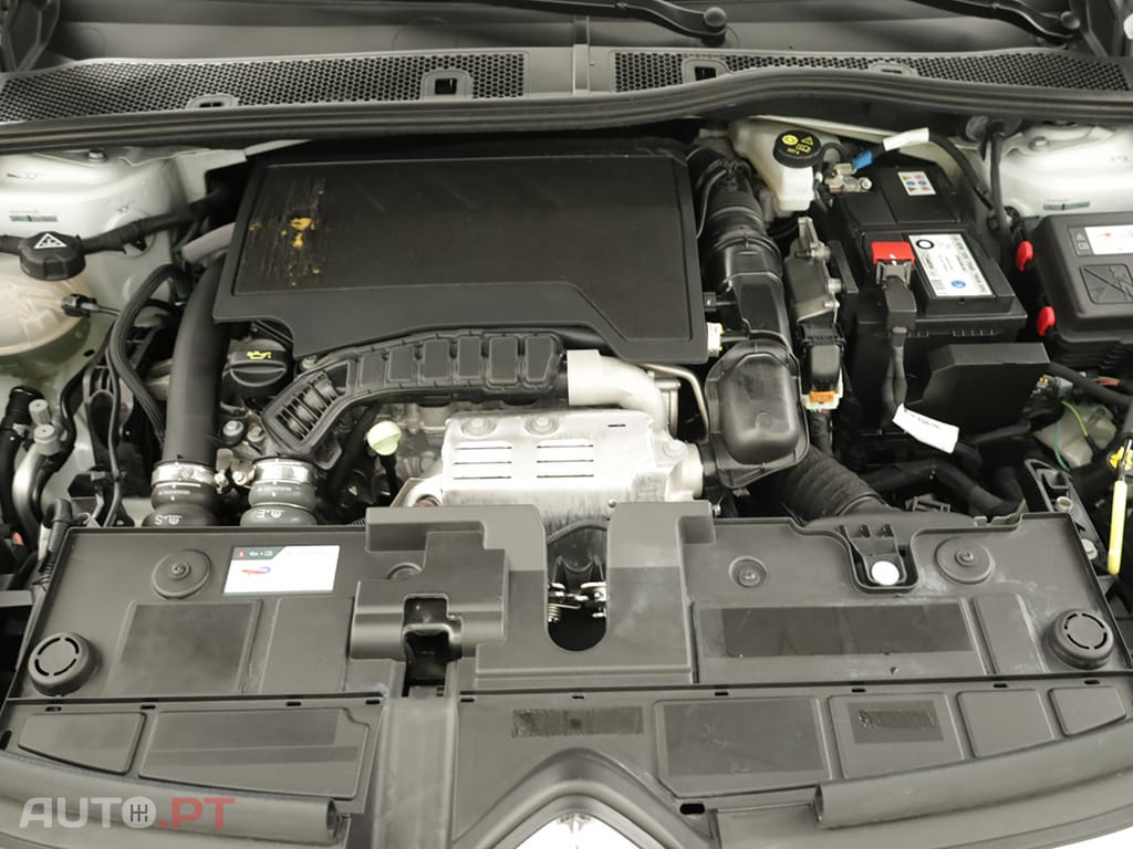 Citroen C4 C4 1.2 PureTech Plus EAT8