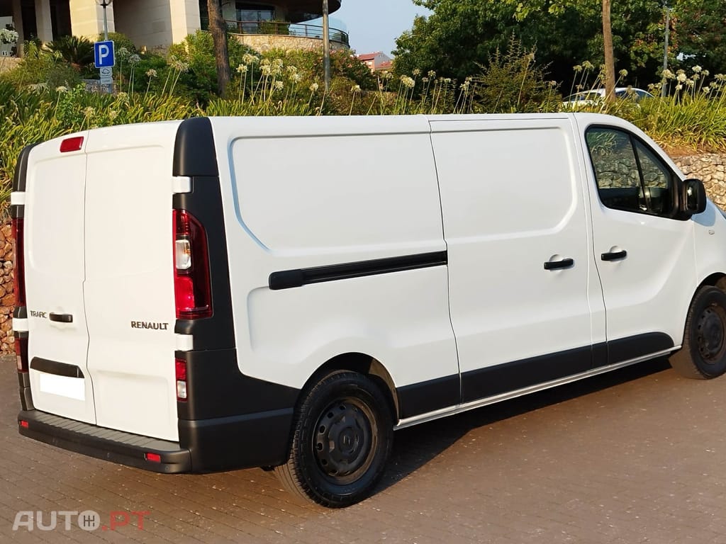Renault Trafic 2.0 dCi L2H1 1.0T Grand Zen