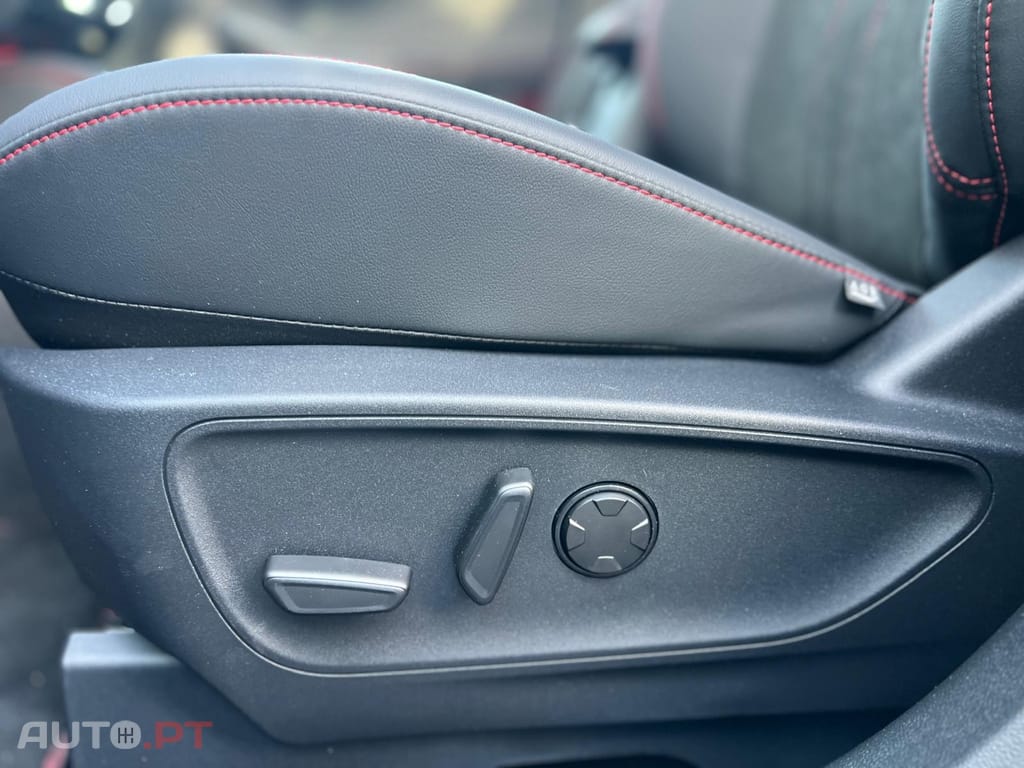 Ford Kuga 2.5 PHEV ST-Line X