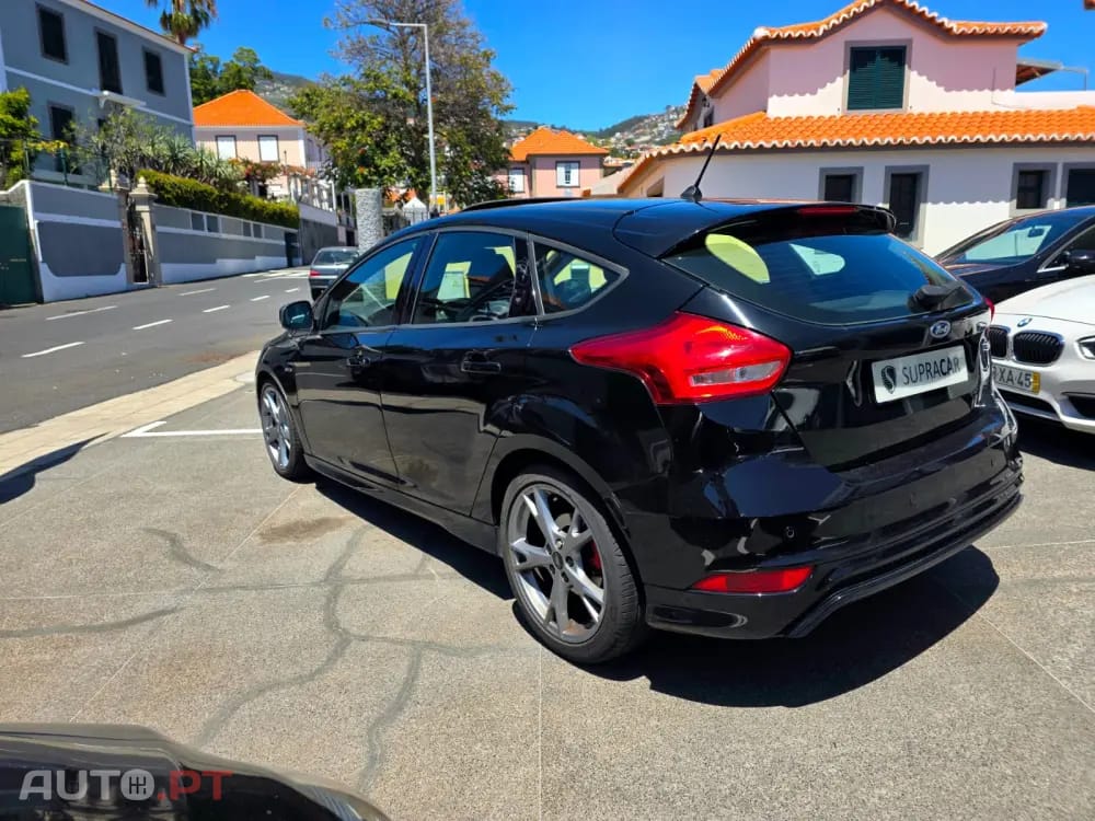 Ford Focus 2.0 TDCi ST-Line