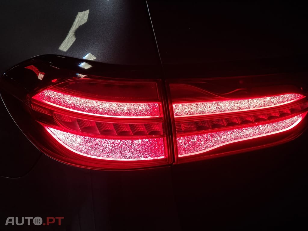 Mercedes-Benz E 220 d AMG