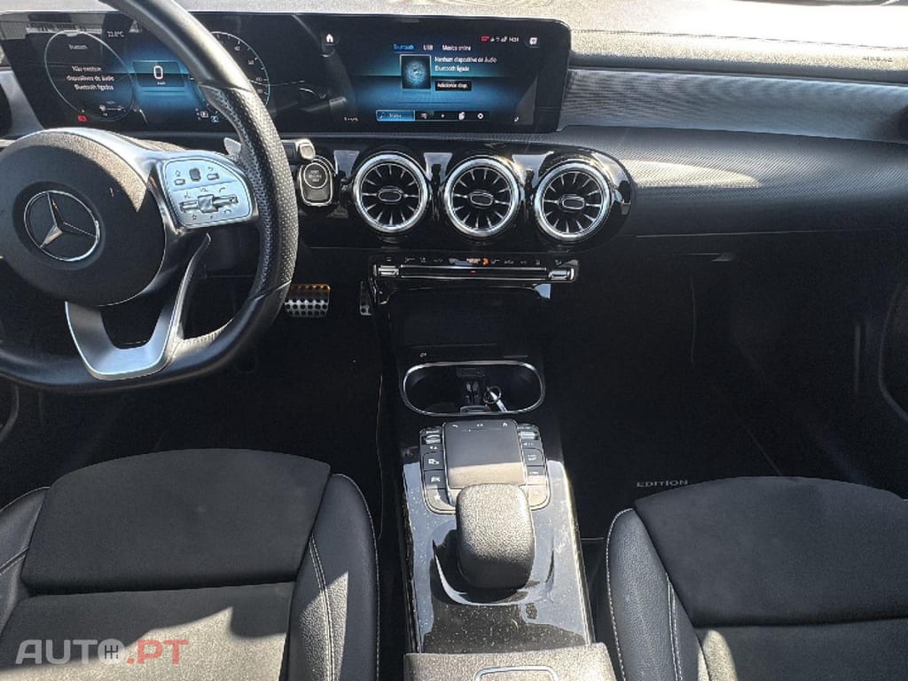 Mercedes-Benz A 250 e AMG Line