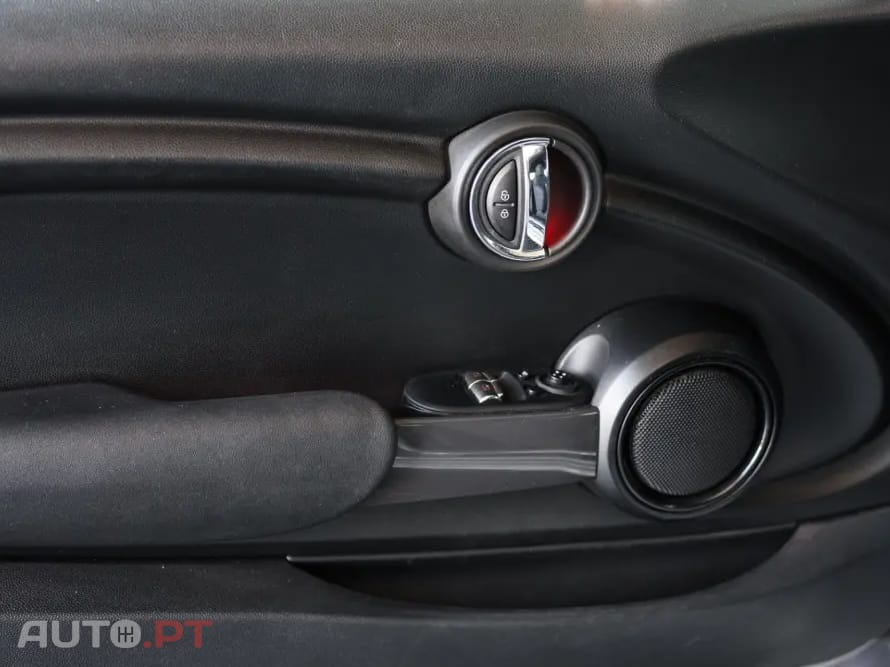 MINI Cooper Cooper D