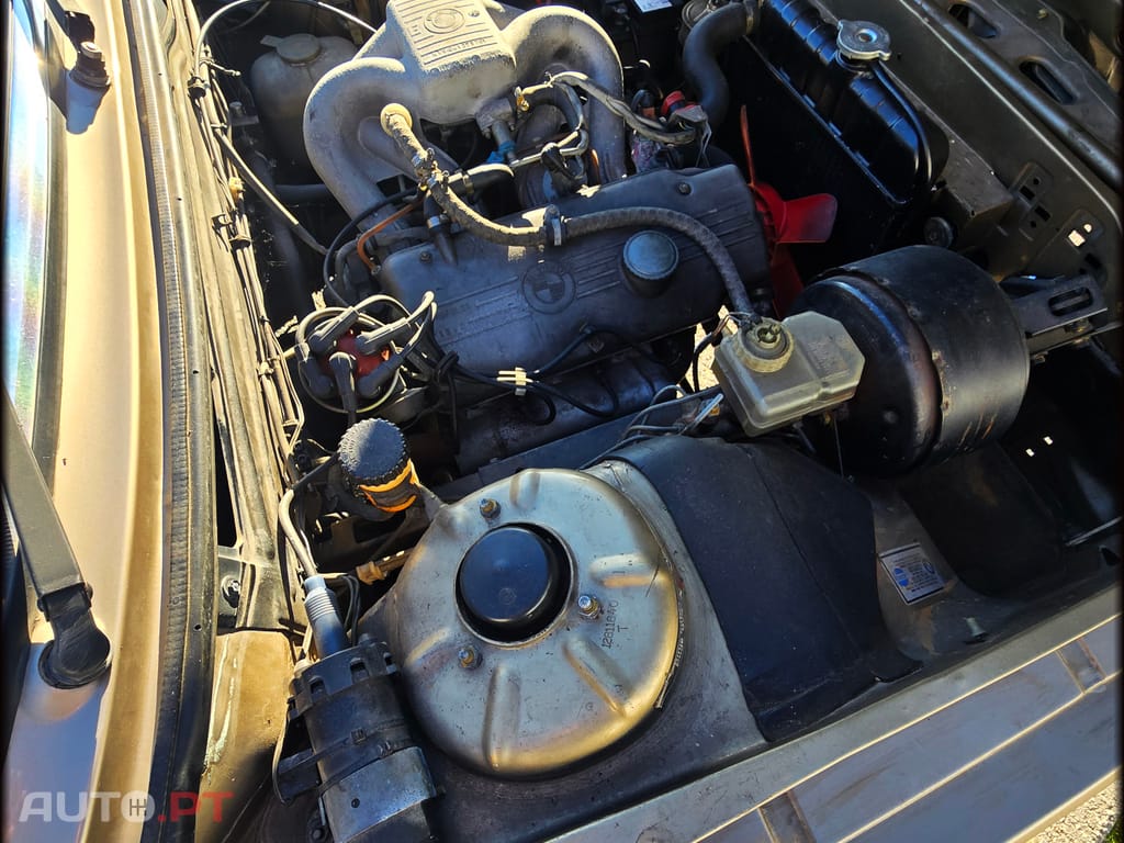 BMW 518 i E12