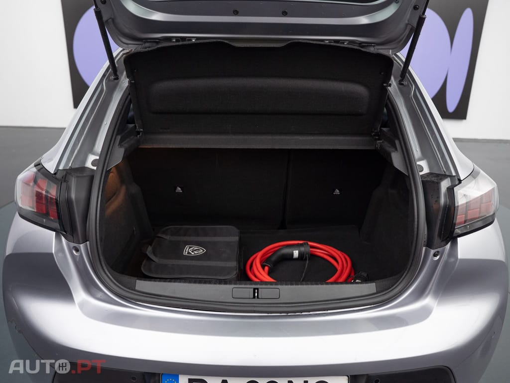 Peugeot E-208 50 kWh Active Pack