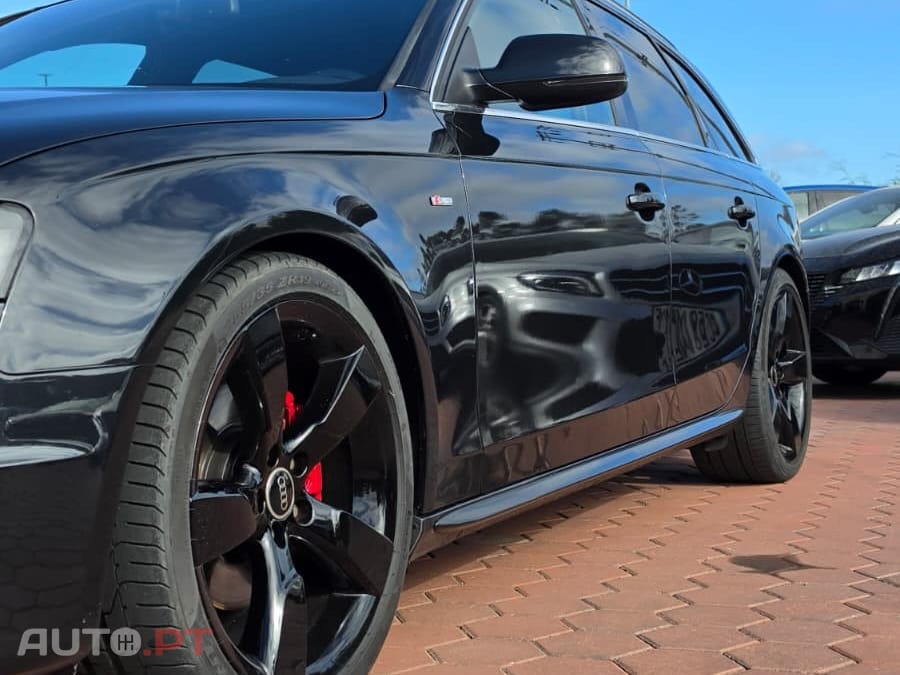 Audi A4 Avant 2.0 TDi S-line