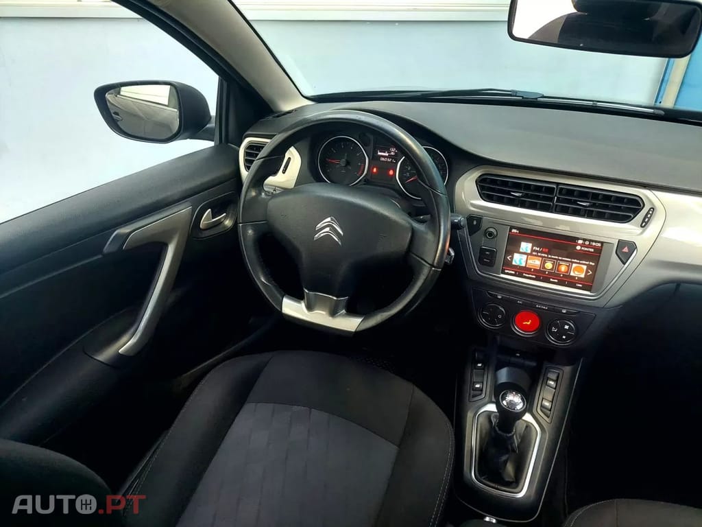 Citroen C-Elysée 1.2 PureTech Shine