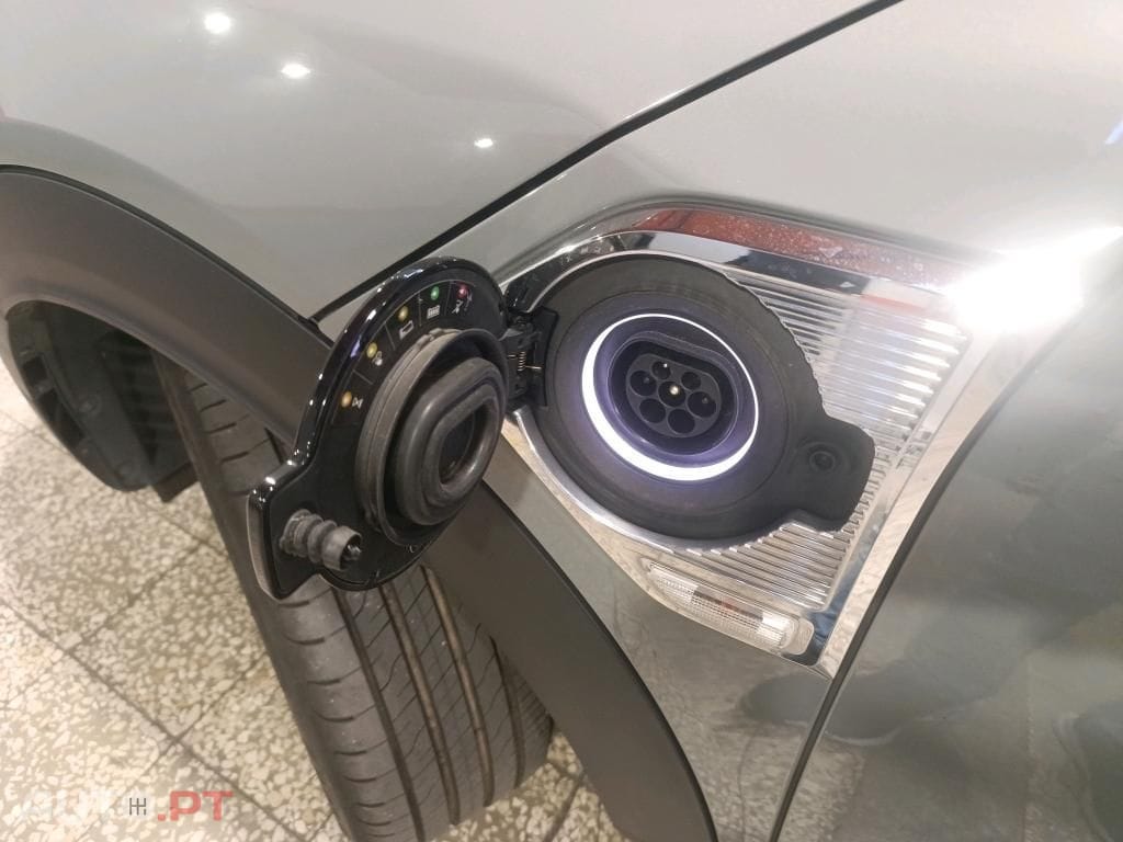 MINI Countryman Cooper SE Premium Essential Auto