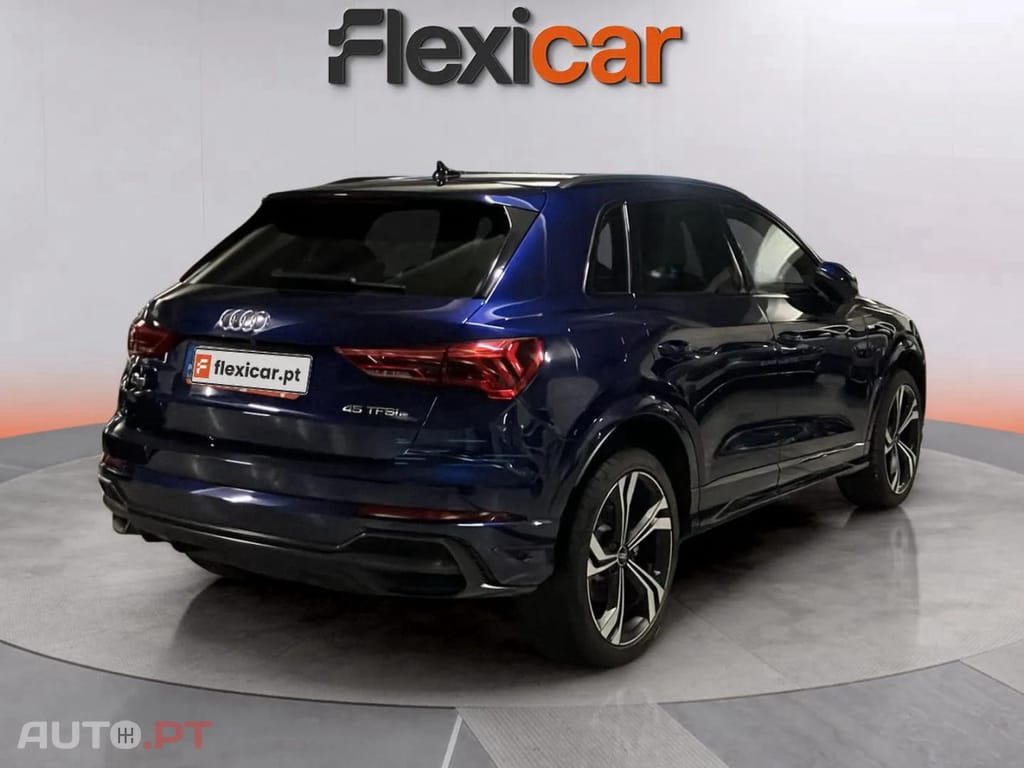 Audi Q3 45 TFSIe S line S tronic