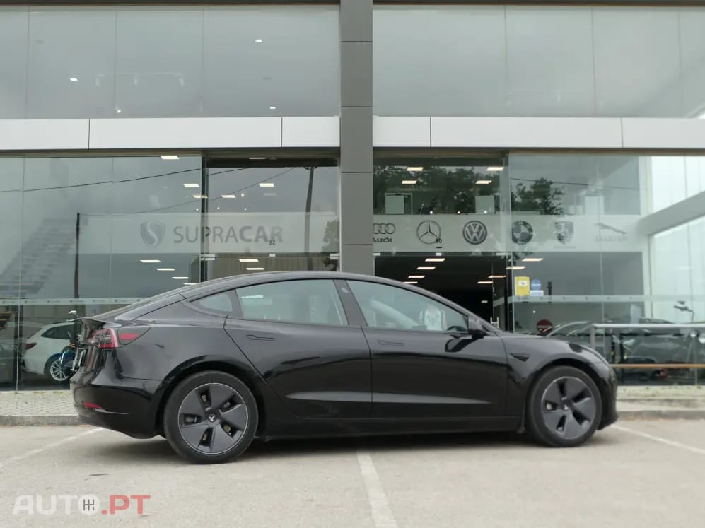 Tesla Model 3 Tração Traseira