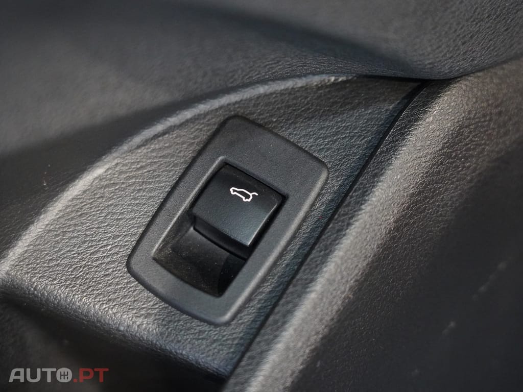 BMW X2 18 i sDrive Advantage
