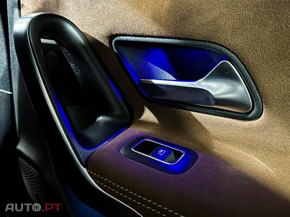 Mercedes-Benz CLA 200 7G-DCT AMG Line Advanced Plus