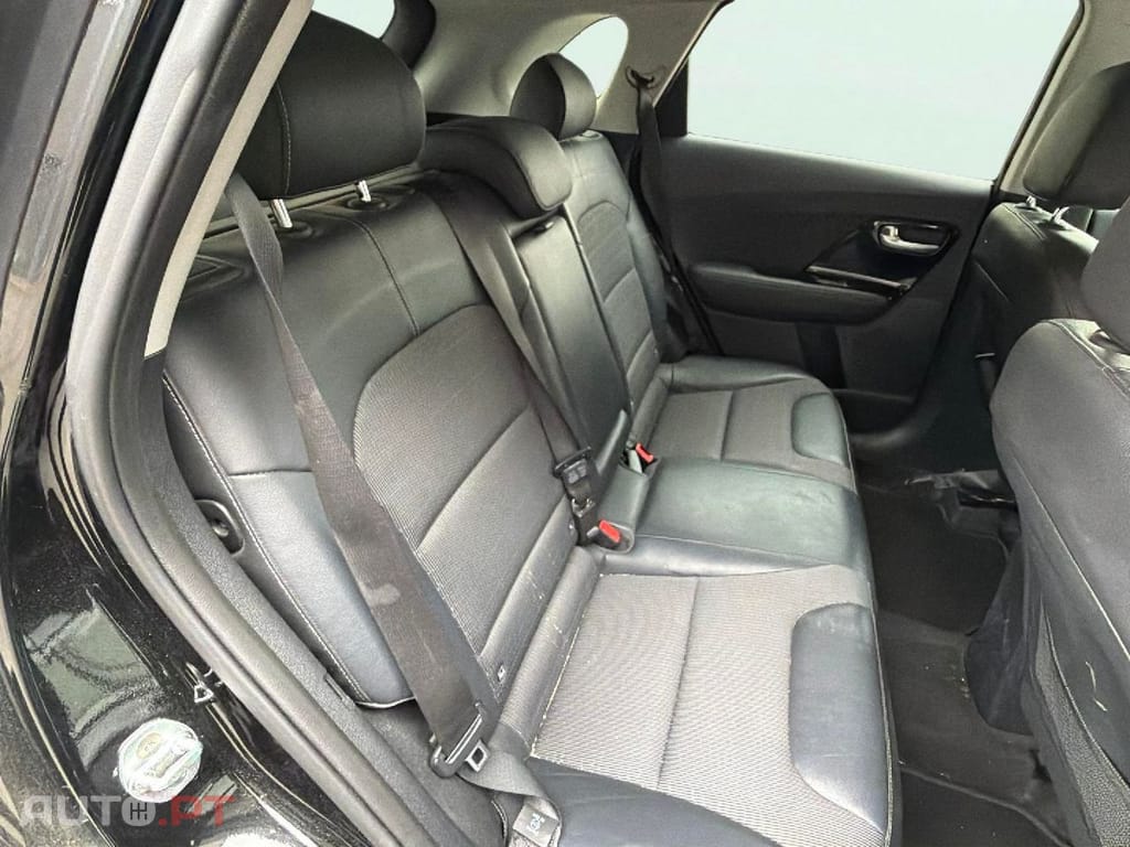 Kia Niro 1.6 GDi HEV Urban