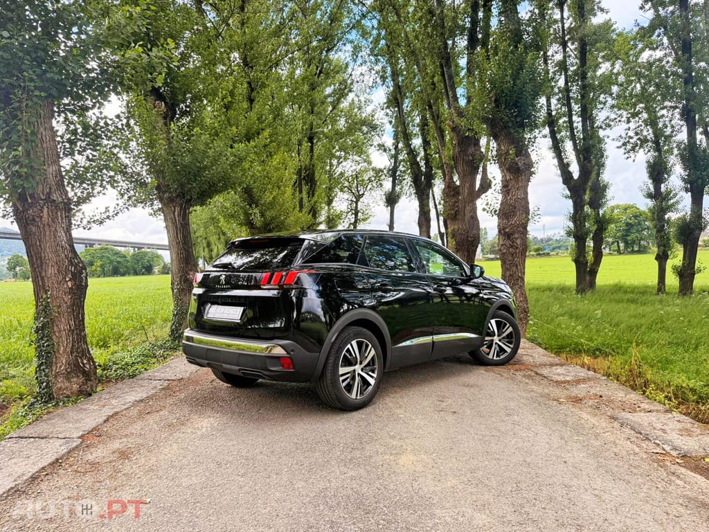 Peugeot 3008 1.2 PureTech Allure Pack EAT8